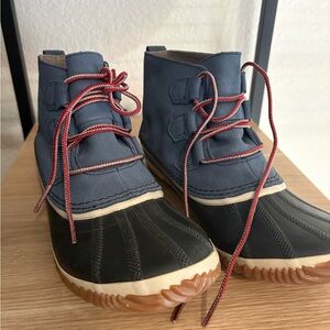 Sorel Blue and Black Boots with Red Accents